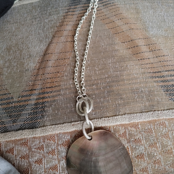 Jewelry and a winter jacket - Picture 3 of 6